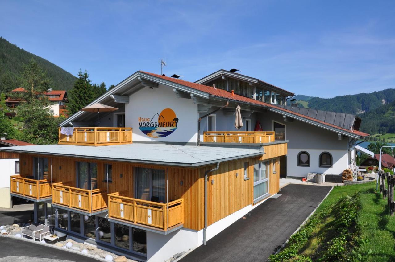 Erdhaeuser Und Apartments Mit Seeblick Und Alleinlage Вайсензе Екстер'єр фото
